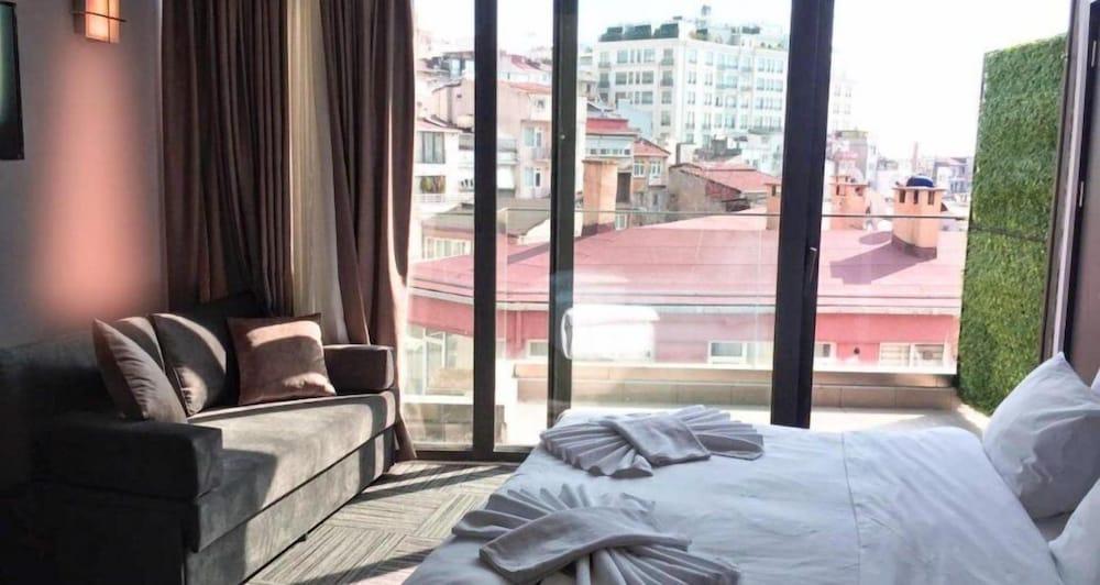 Hotel Taksim V 3*
