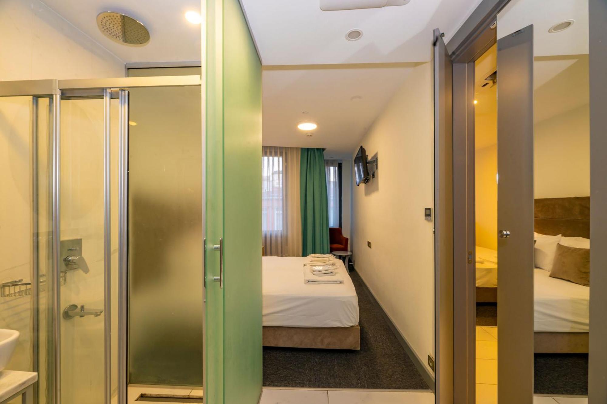 Hotel Taksim V 3*